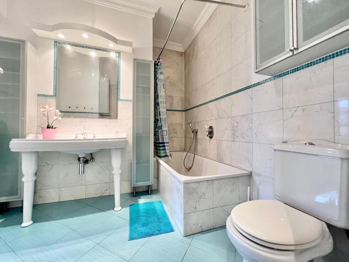 Exclusive Colourful Flat In The City Budapest Kültér fotó