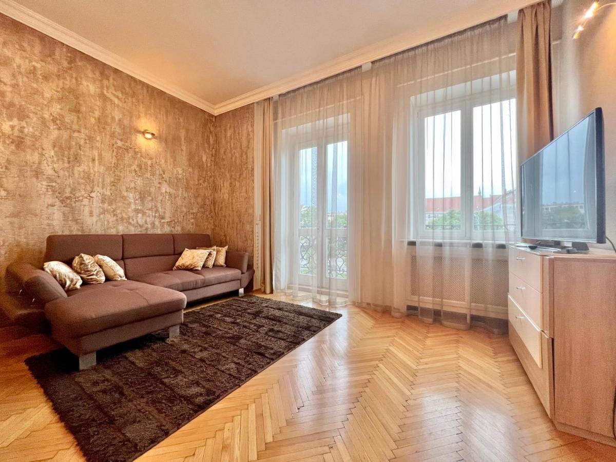 Exclusive Colourful Flat In The City Budapest Kültér fotó