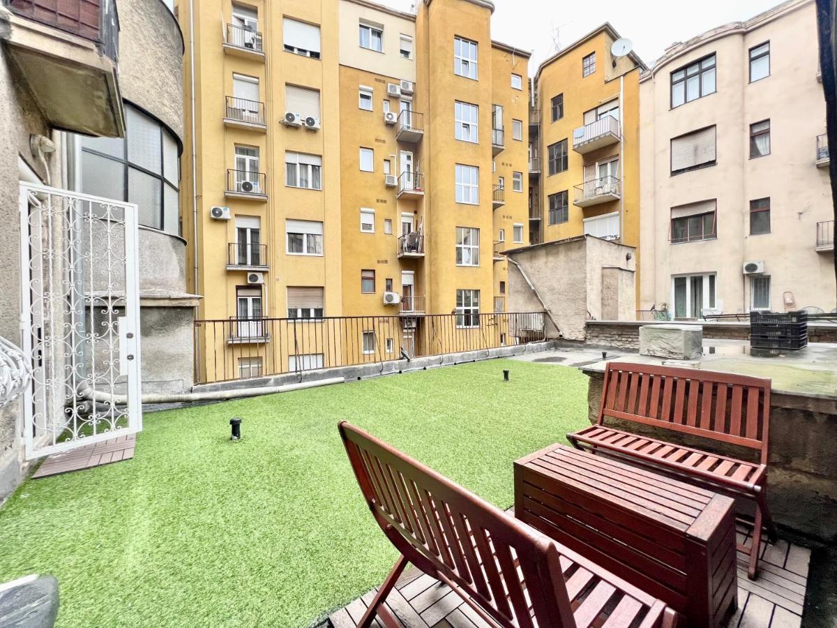 Exclusive Colourful Flat In The City Budapest Kültér fotó