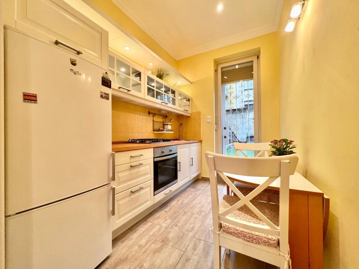Exclusive Colourful Flat In The City Budapest Kültér fotó